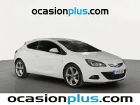 Usado Opel Astra GTC Sportive 131 CV (96 kW) 2014 Blanco Utilitario