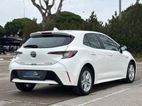 Usado Toyota Corolla Active 122 CV (89 kW) 2020 Blanco Berlina