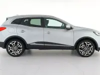 Usado Renault Kadjar Zen 140 CV (102 kW) 2022 Gris SUV