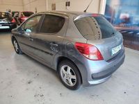 Usado Peugeot 207 Sport 92 CV (67 kW) 2010 Gris / plata Berlina