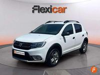 Usado Dacia Sandero Comfort 90 CV (66 kW) 2018 Blanco Utilitario