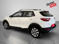 Usado Kia Stonic 84 CV (61 kW) 2023 Blanco SUV