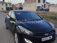 Usado Hyundai i30 110 CV (80 kW) 2013 Negro Berlina