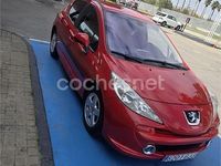Usado Peugeot 207 70 CV (51 kW) 2008 Rojo Berlina