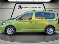 Usado VW Caddy 102 CV (75 kW) 2021 Verde Monovolumen