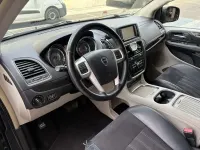 Usado Lancia Voyager Platinum 178 CV (130 kW) 2015 Negro Monovolumen