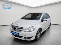 Usado Mercedes B180 109 CV (80 kW) 2009 Blanco Monovolumen
