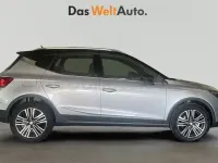 Usado Seat Arona FR 110 CV (80 kW) 2024 Gris / plata SUV