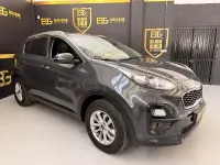 Usado Kia Sportage 115 CV (84 kW) 2020 Gris / plata SUV