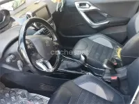 Usado Peugeot 2008 Allure 110 CV (80 kW) 2018 Verde SUV