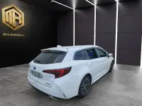 Usado Toyota Corolla Style 122 CV (89 kW) 2023 Blanco Familiar