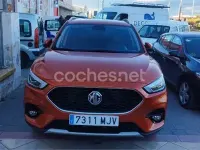 Usado MG ZS Luxury 106 CV (77 kW) 2023 Naranja SUV