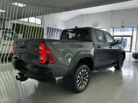 Usado Toyota HiLux Sport 204 CV (150 kW) 2024 Gris Pickup/Camioneta