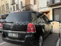 Usado Opel Zafira Cosmo 120 CV (88 kW) 2007 Negro Monovolumen