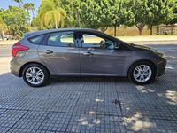 Usado Ford Focus 114 CV (83 kW) 2013 Gris Utilitario