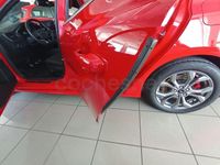 Usado Ford Focus ST-Line X 125 CV (91 kW) 2023 Rojo Familiar