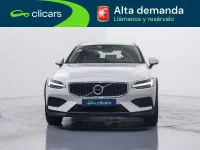 Usado Volvo V60 CC Core 197 CV (144 kW) 2022 Blanco Familiar