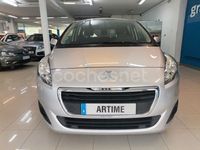 Usado Peugeot 5008 Access 120 CV (88 kW) 2015 Gris / plata Monovolumen