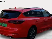 Usado Ford Focus ST-Line 155 CV (114 kW) 2024 Rojo Familiar