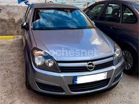 Usado Opel Astra Cosmo 100 CV (73 kW) 2005 Gris / plata Berlina