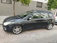 Usado Hyundai i30 Style 115 CV (84 kW) 2008 Negro Familiar