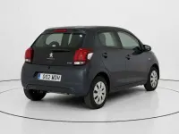 Usado Peugeot 108 Active 72 CV (52 kW) 2021 Gris Utilitario