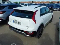 Usado Kia Niro 141 CV (103 kW) 2023 Blanco SUV