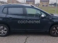 Usado Peugeot 2008 Style 100 CV (73 kW) 2018 Negro SUV