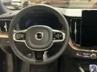 Nuevo Volvo XC60 Plus 250 CV (183 kW) 2026 Azul SUV