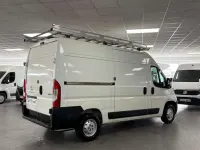 Usado Peugeot Boxer Premium 120 CV (88 kW) 2020 Blanco Van