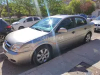 Usado Opel Vectra Essentia 122 CV (89 kW) 2004 Beige Berlina