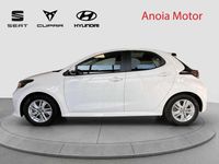 Usado Toyota Yaris Hybrid Active 116 CV (85 kW) 2022 Blanco Utilitario