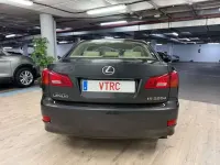 Usado Lexus IS220d Luxury Line 177 CV (130 kW) 2006 Gris Berlina