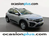 Usado Dacia Sandero Expression 91 CV (66 kW) 2024 Gris plata Utilitario