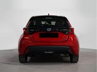 Usado Toyota Yaris Hybrid Active 116 CV (85 kW) 2024 Blanco classic Berlina