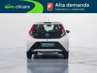 Usado Toyota Aygo X-play 72 CV (52 kW) 2018 Blanco Utilitario