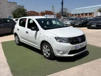 Usado Dacia Sandero Ambiance 75 CV (55 kW) 2015 Blanco Berlina