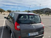Usado Renault Scénic II Dynamique 110 CV (80 kW) 2007 Gris / plata Monovolumen