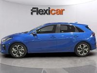 Usado Kia Ceed 120 CV (88 kW) 2019 Azul Utilitario
