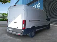 Usado Ford Transit Trend 130 CV (95 kW) 2023 Blanco Berlina