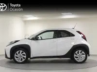 Usado Toyota Aygo X Play 72 CV (52 kW) 2025 Blanco SUV