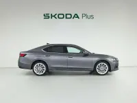 Usado Skoda Superb 150 CV (110 kW) 2026 Gris Berlina