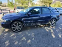 Usado Audi A4 174 CV (127 kW) 2002 Azul Berlina