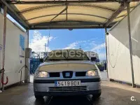 Usado Seat Cordoba Stella 60 CV (44 kW) 2001 Gris / plata Berlina