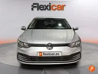 Usado VW Golf VIII Life 115 CV (84 kW) 2021 Gris / plata Berlina