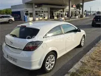 Usado Opel Astra GTC 110 CV (80 kW) 2009 Blanco Berlina