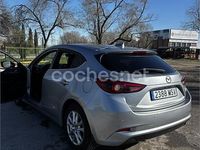 Usado Mazda 3 100 CV (73 kW) 2017 Gris / plata Berlina