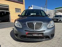 Usado Lancia Ypsilon 60 CV (44 kW) 2006 Azul Utilitario