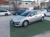 Usado Citroën C4 88 CV (64 kW) 2010 Gris / plata Berlina