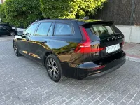 Usado Volvo V60 Plus 197 CV (144 kW) 2023 Negro Familiar